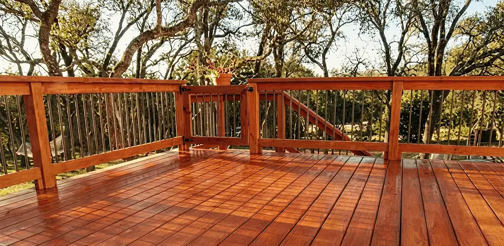 Deck sealing results with a freshly sealed wood deck in Shreveport, LA
